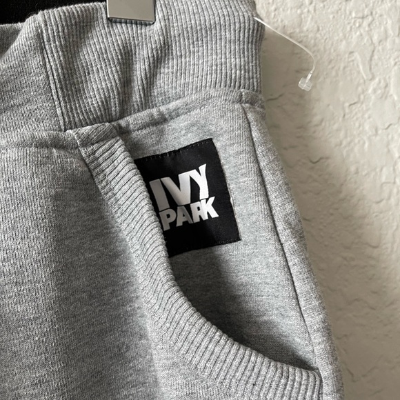 Ivy Park Crop Lounge Joggers - Picture 8 of 13
